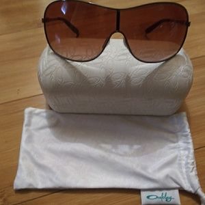 Never worn Oakleys full set